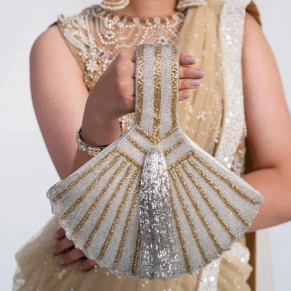 Sierra_Fan-Tail_Beaded_Bag